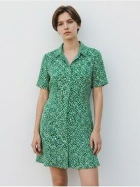 Short-Sleeve Green Floral Button-Down Mini Dress